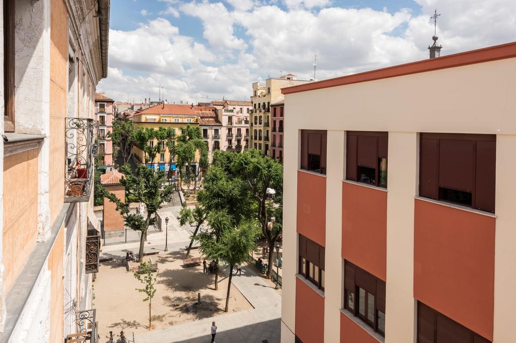 Plaza II De Mayo マドリード エクステリア 写真