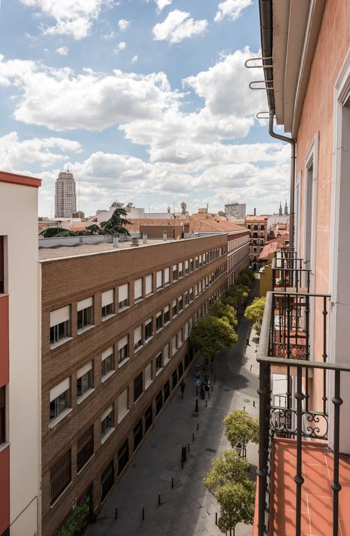 Plaza II De Mayo マドリード エクステリア 写真